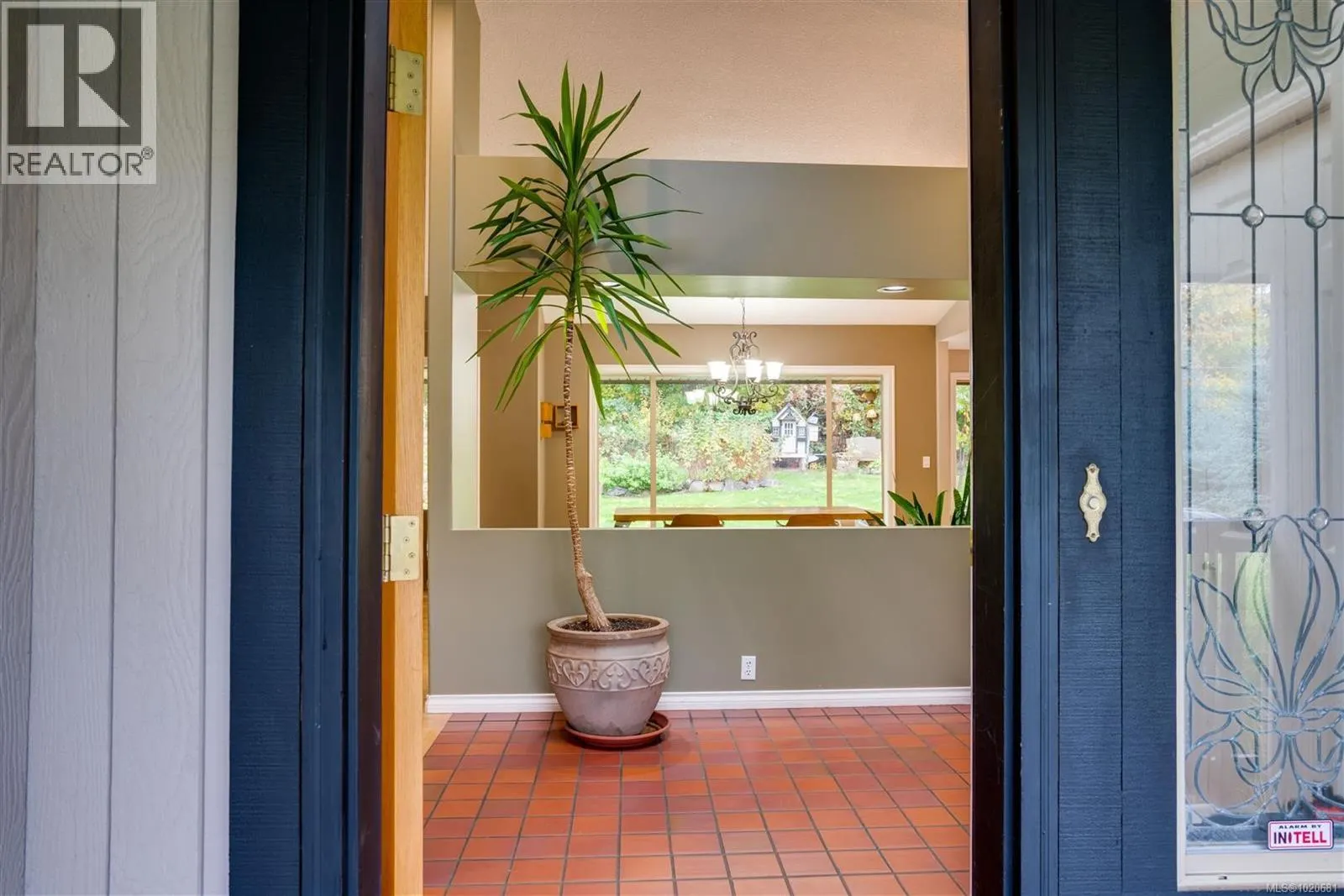 2310 Garry Oak Dr