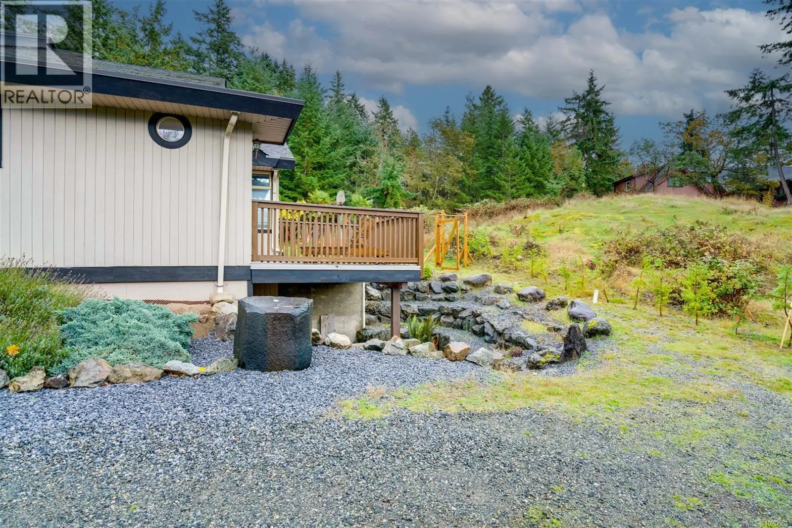 2310 Garry Oak Dr