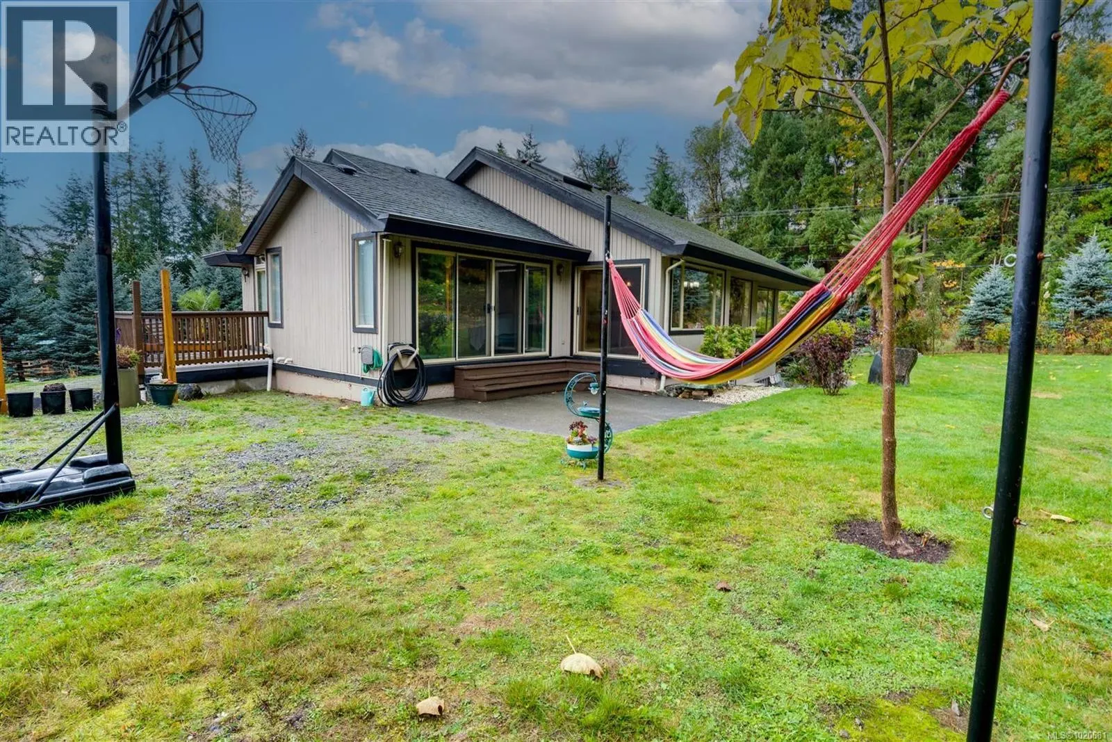 2310 Garry Oak Dr