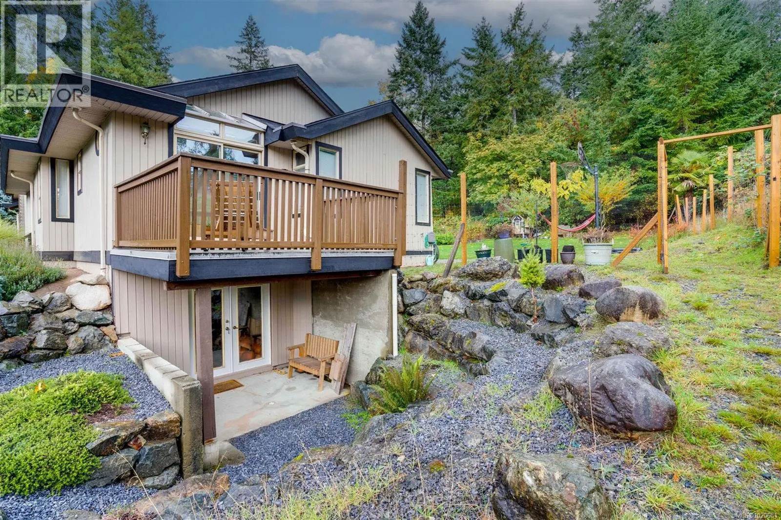 2310 Garry Oak Dr