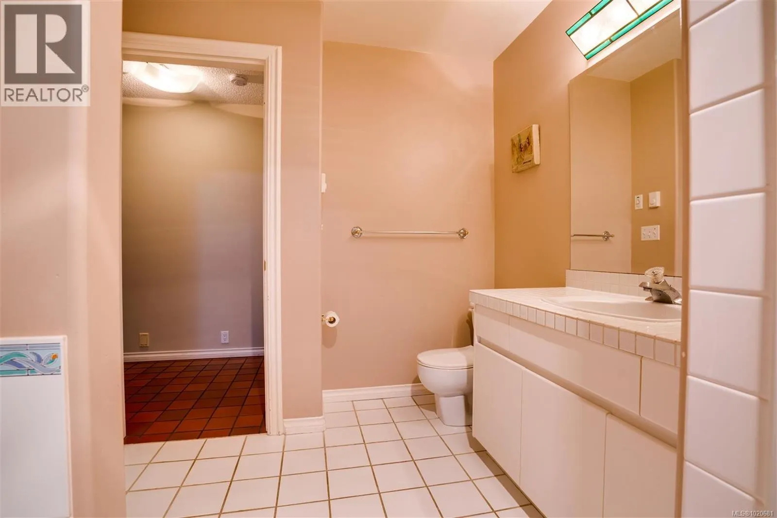 2310 Garry Oak Dr