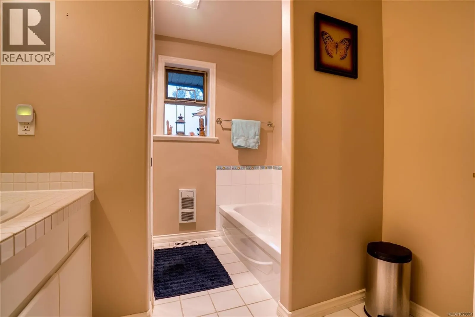 2310 Garry Oak Dr