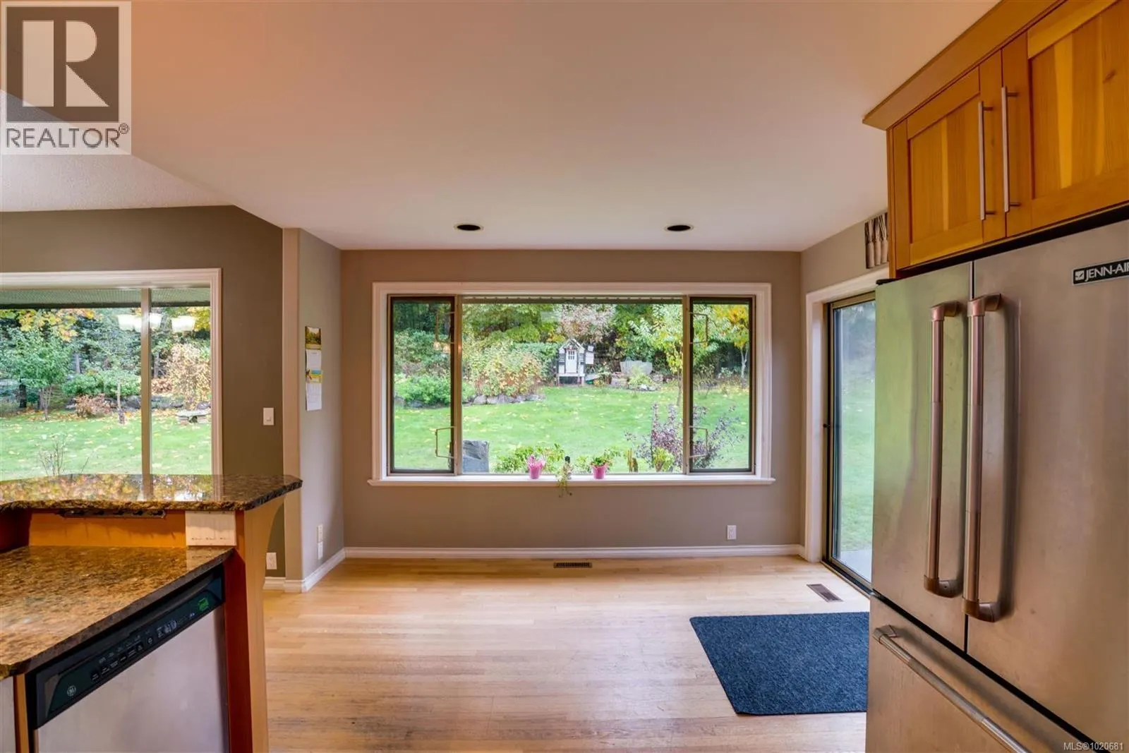 2310 Garry Oak Dr