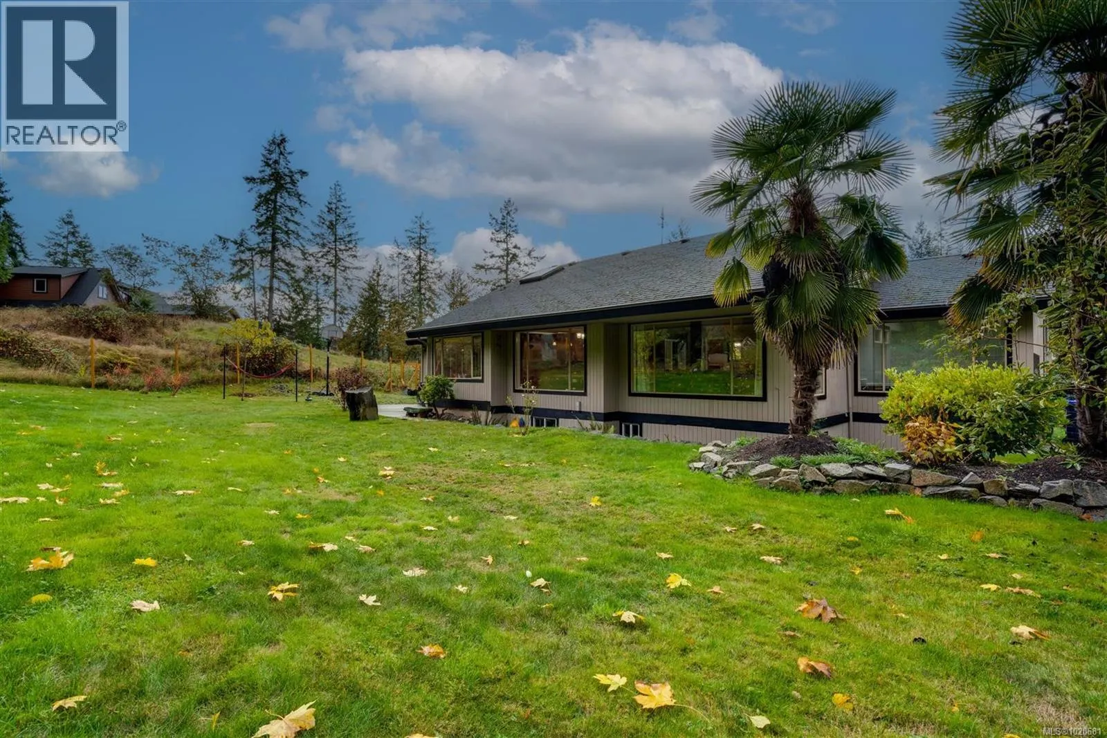 2310 Garry Oak Dr