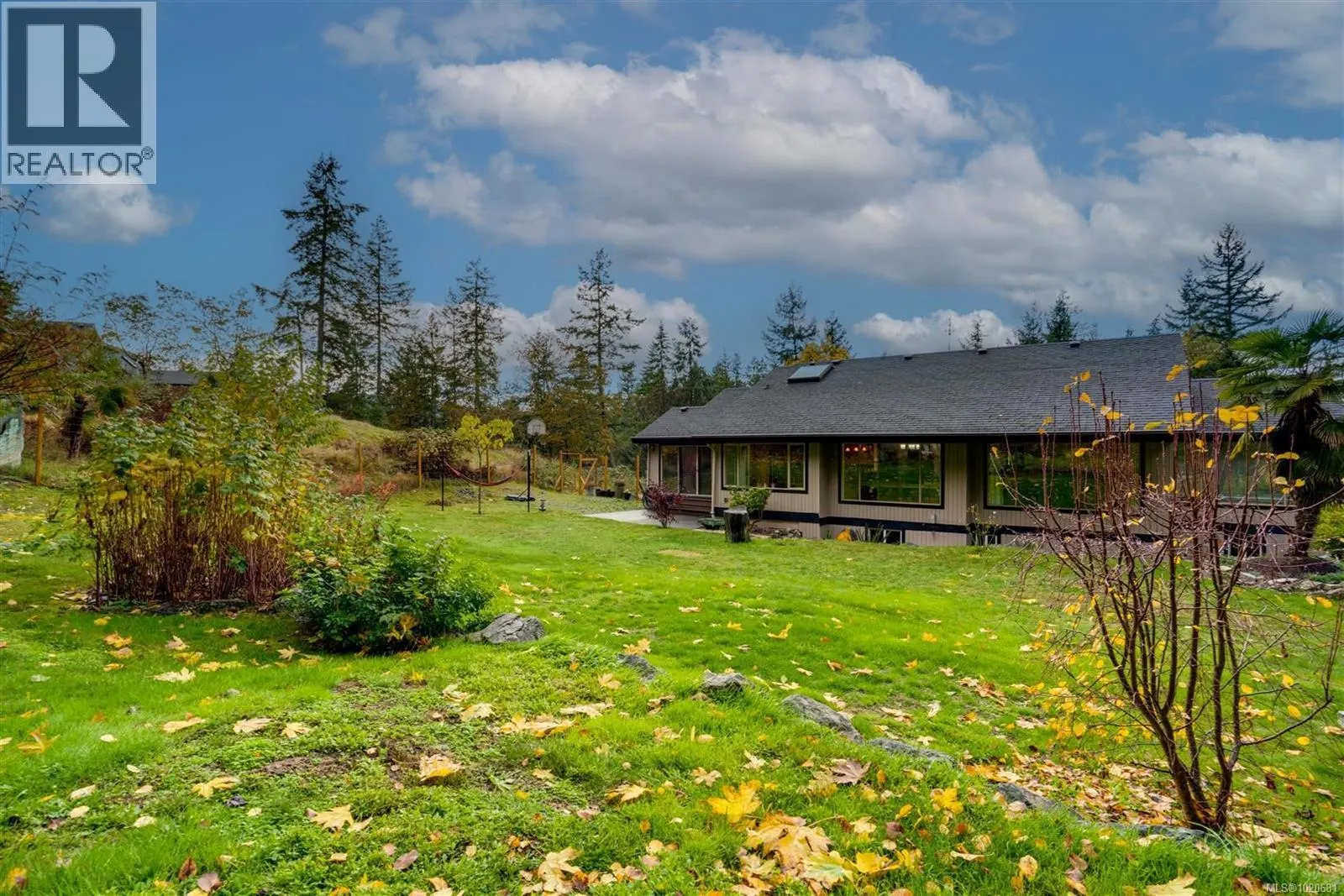 2310 Garry Oak Dr