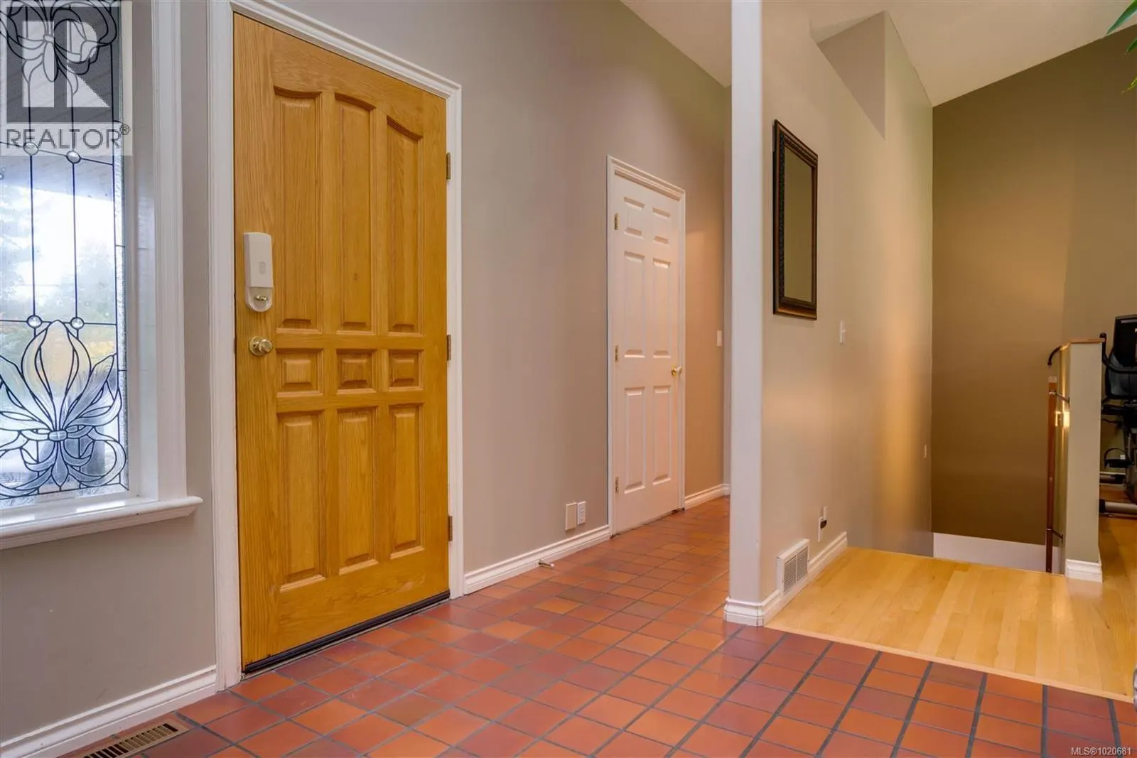 2310 Garry Oak Dr