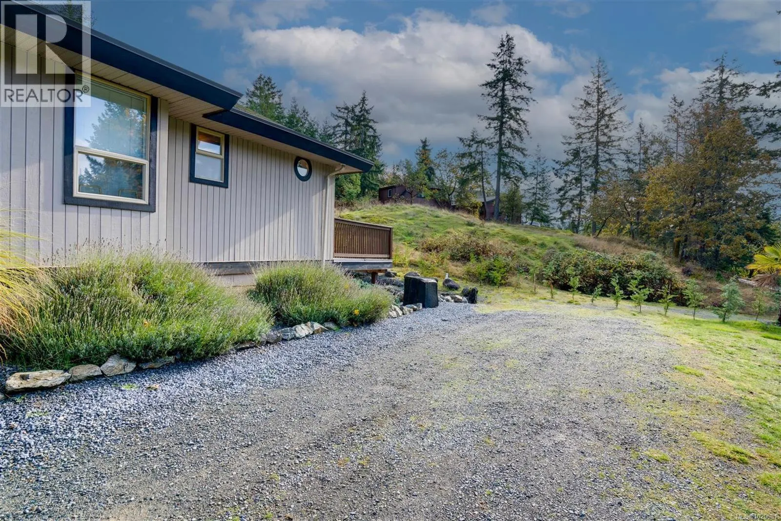 2310 Garry Oak Dr