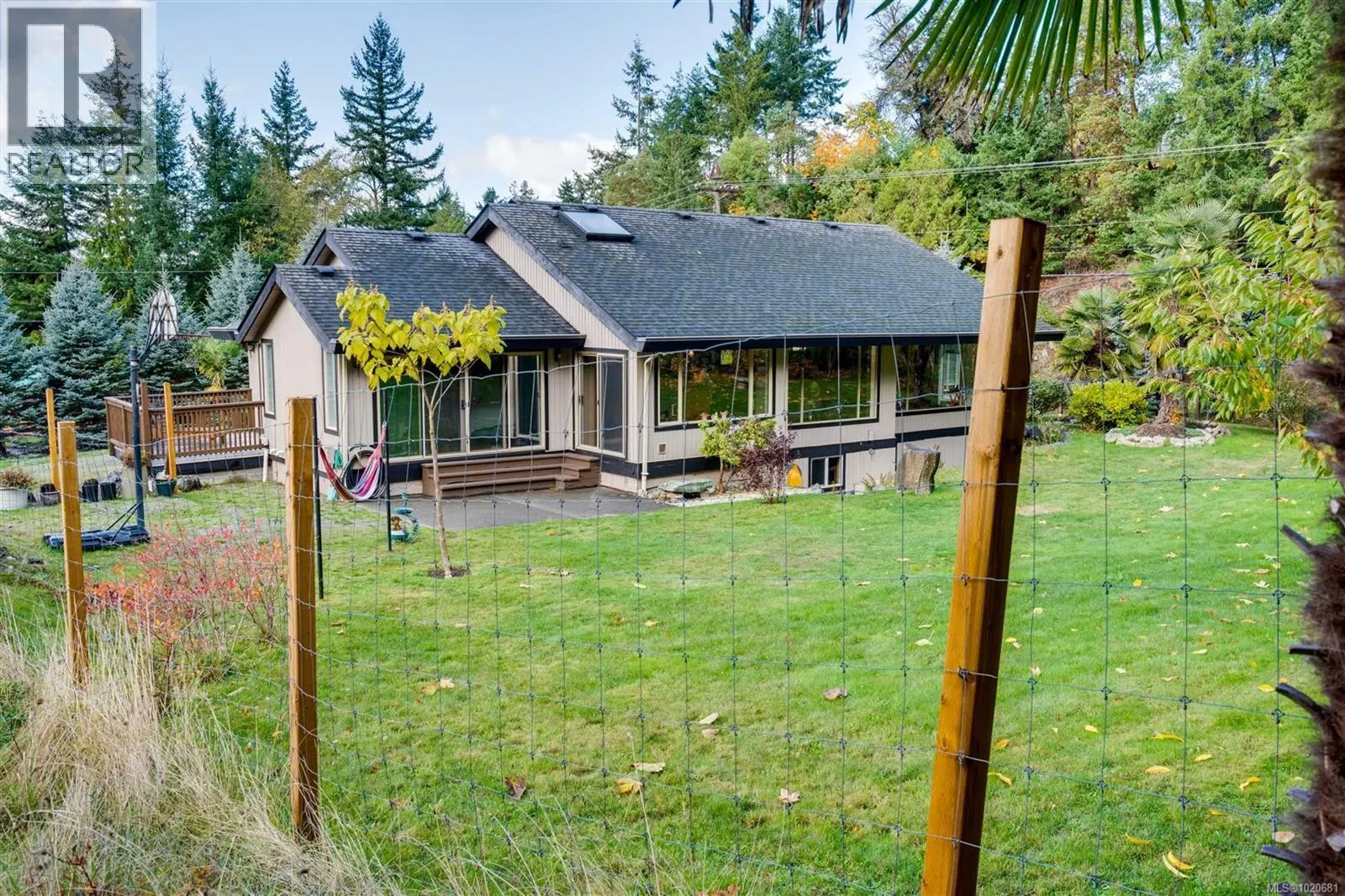 2310 Garry Oak Dr