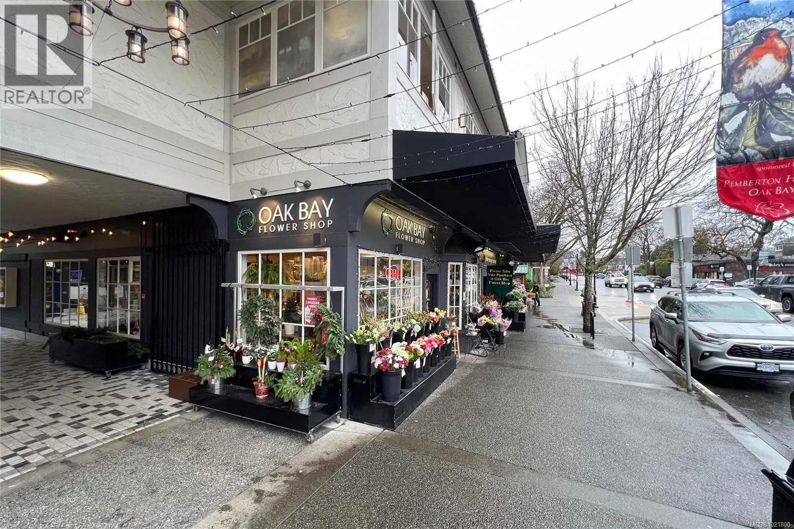 102 2187 Oak Bay Ave