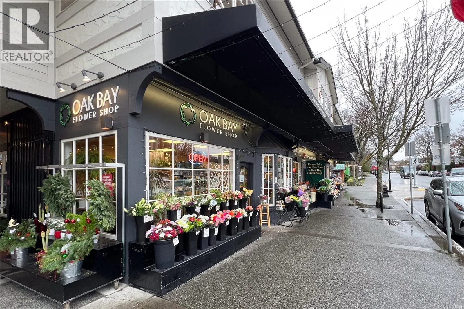 102 2187 Oak Bay Ave
