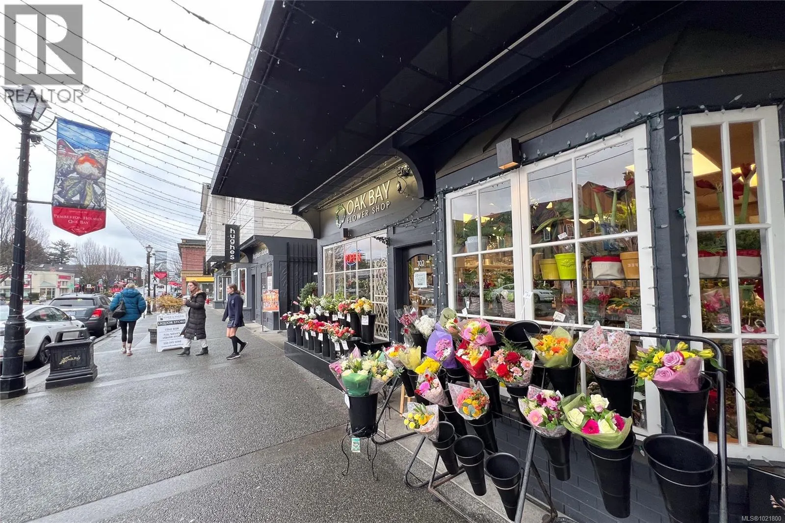 102 2187 Oak Bay Ave