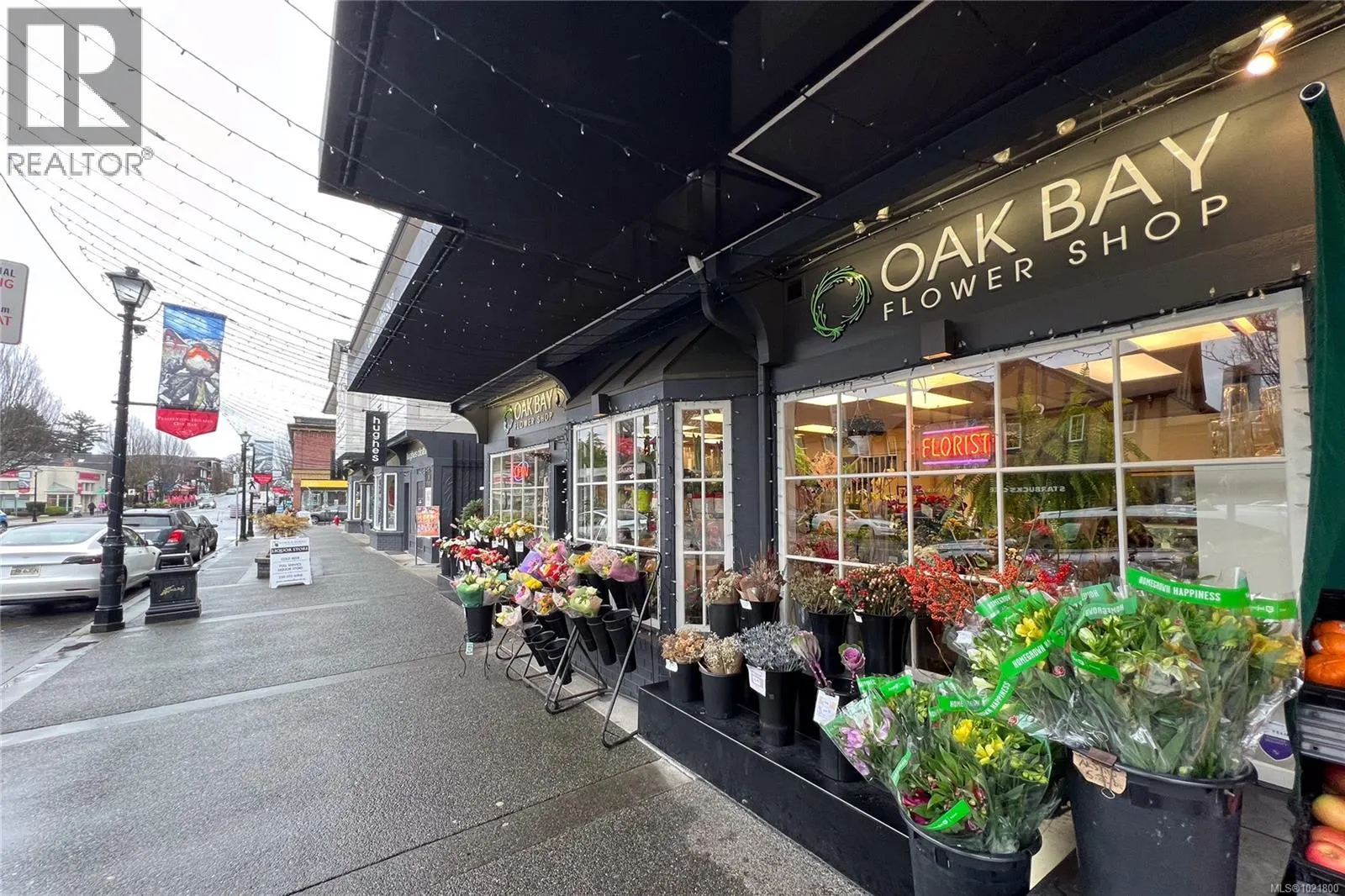 102 2187 Oak Bay Ave