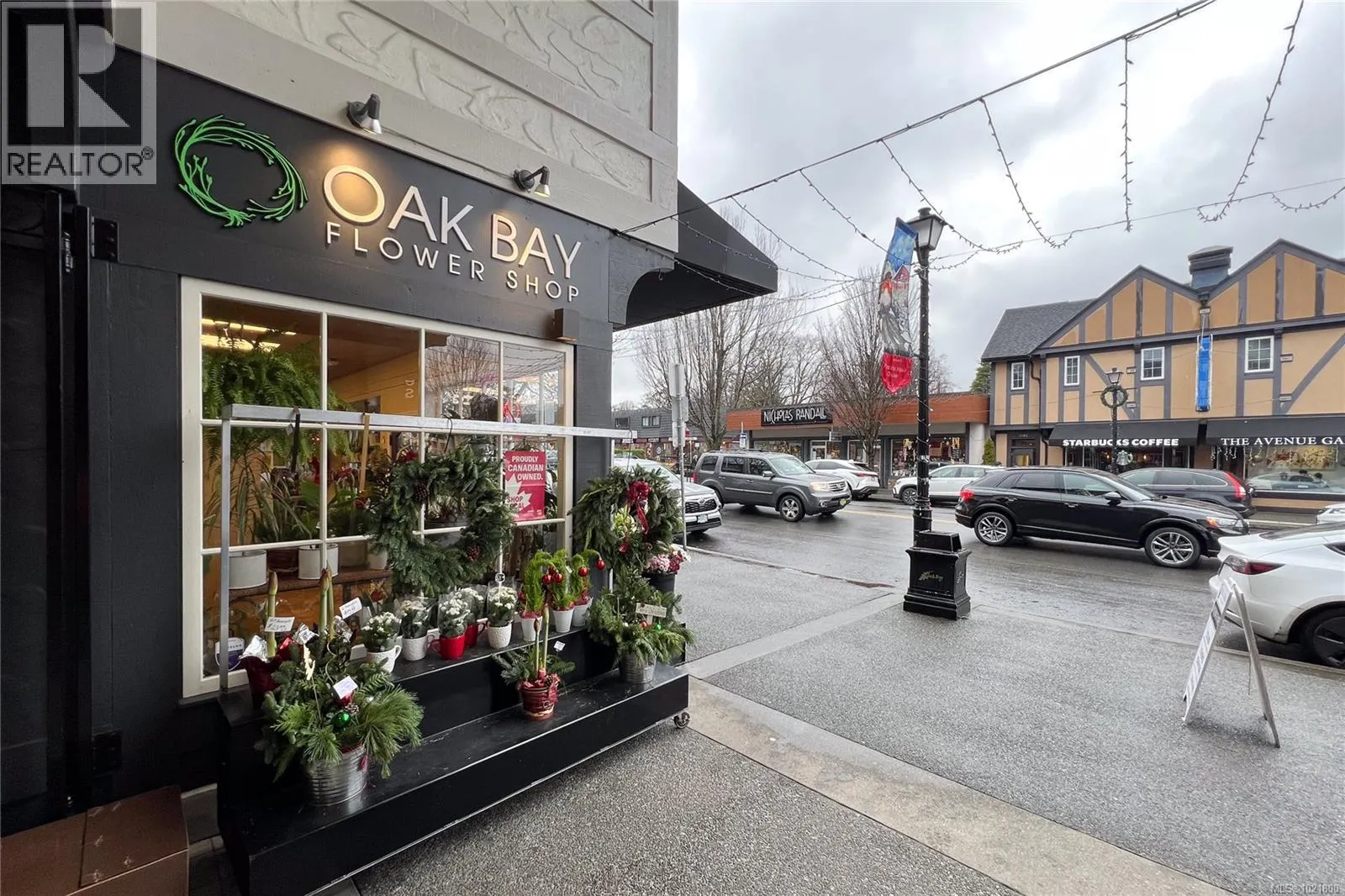 102 2187 Oak Bay Ave