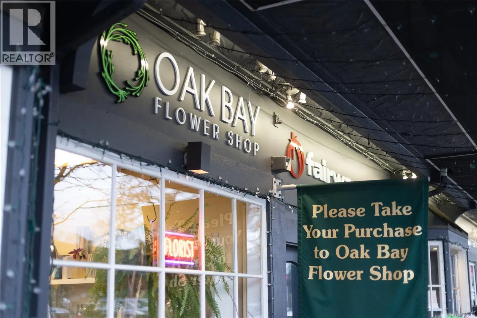 102 2187 Oak Bay Ave