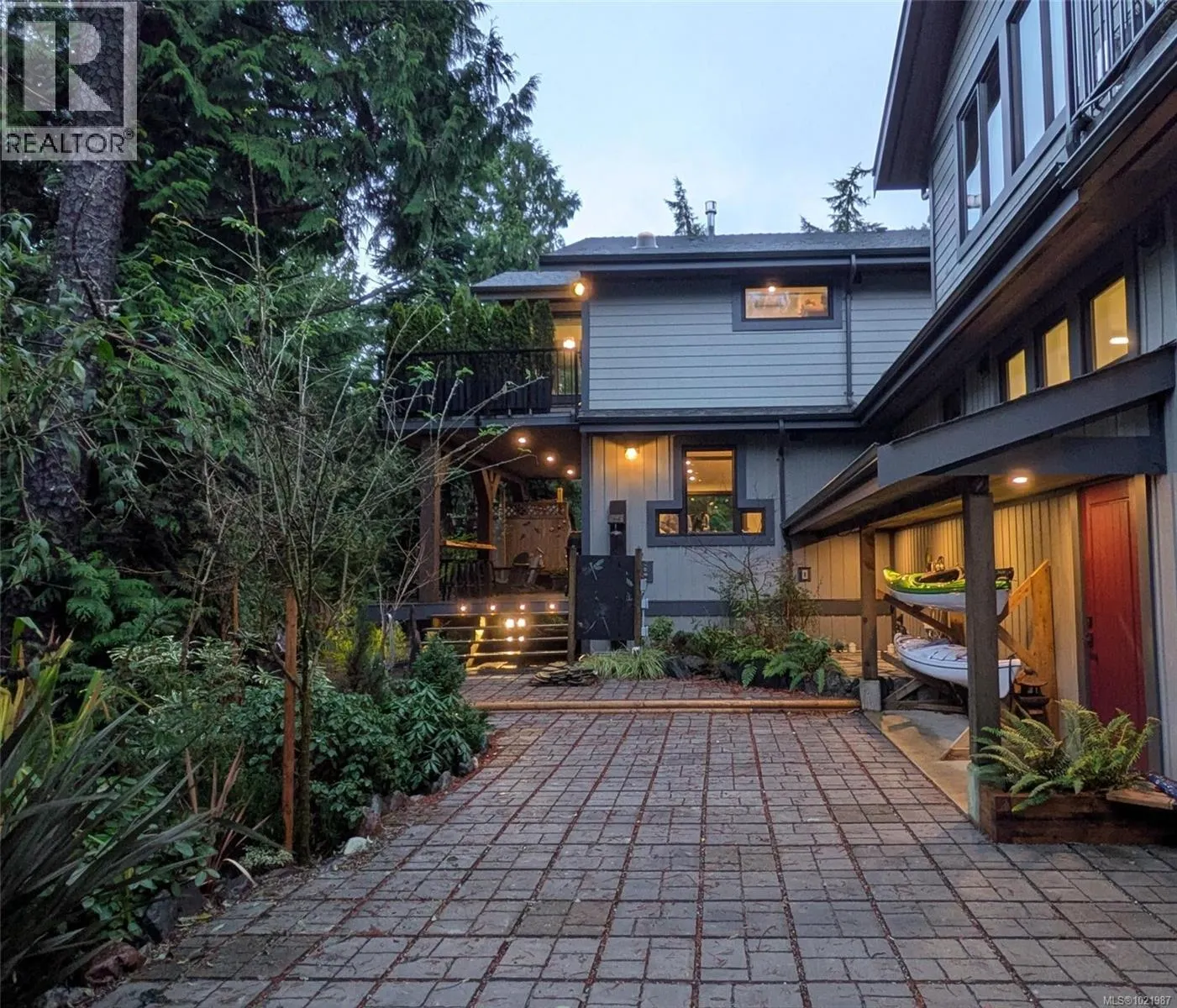 1708 Rainforest Lane