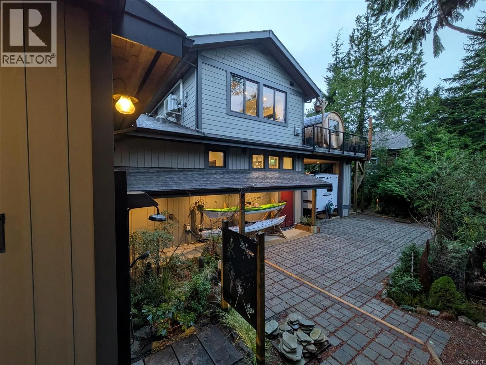 1708 Rainforest Lane