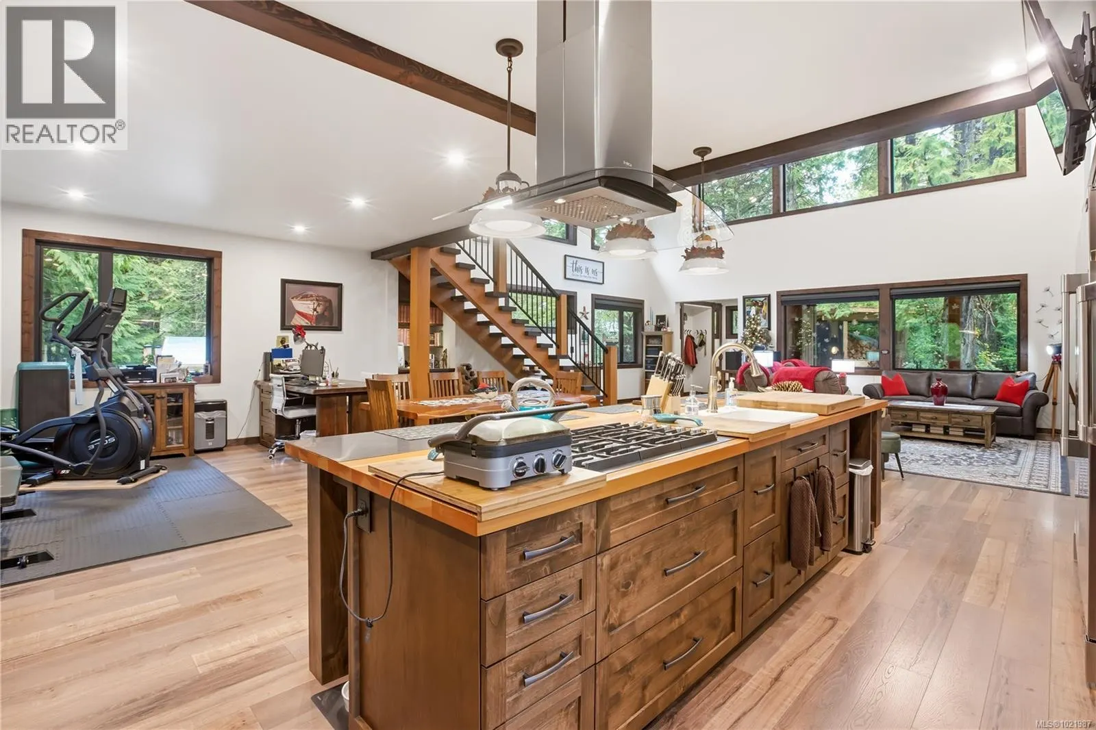 1708 Rainforest Lane