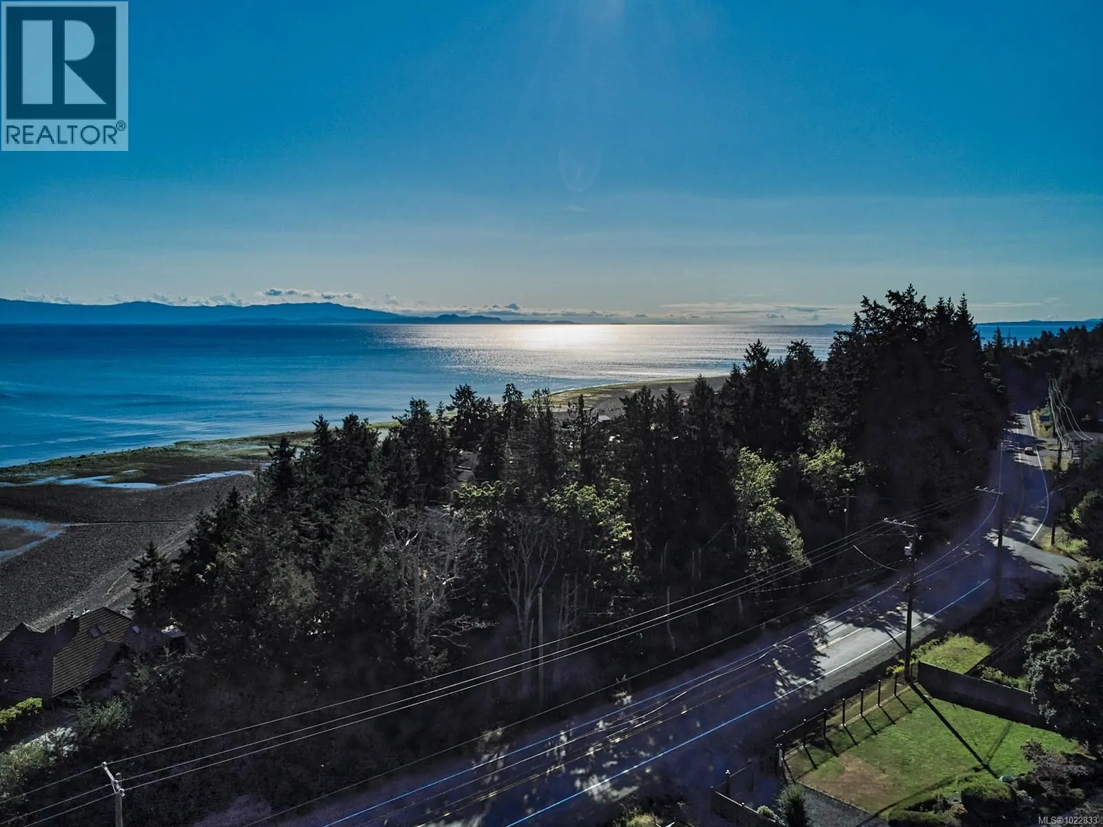 6632 Island Hwy W