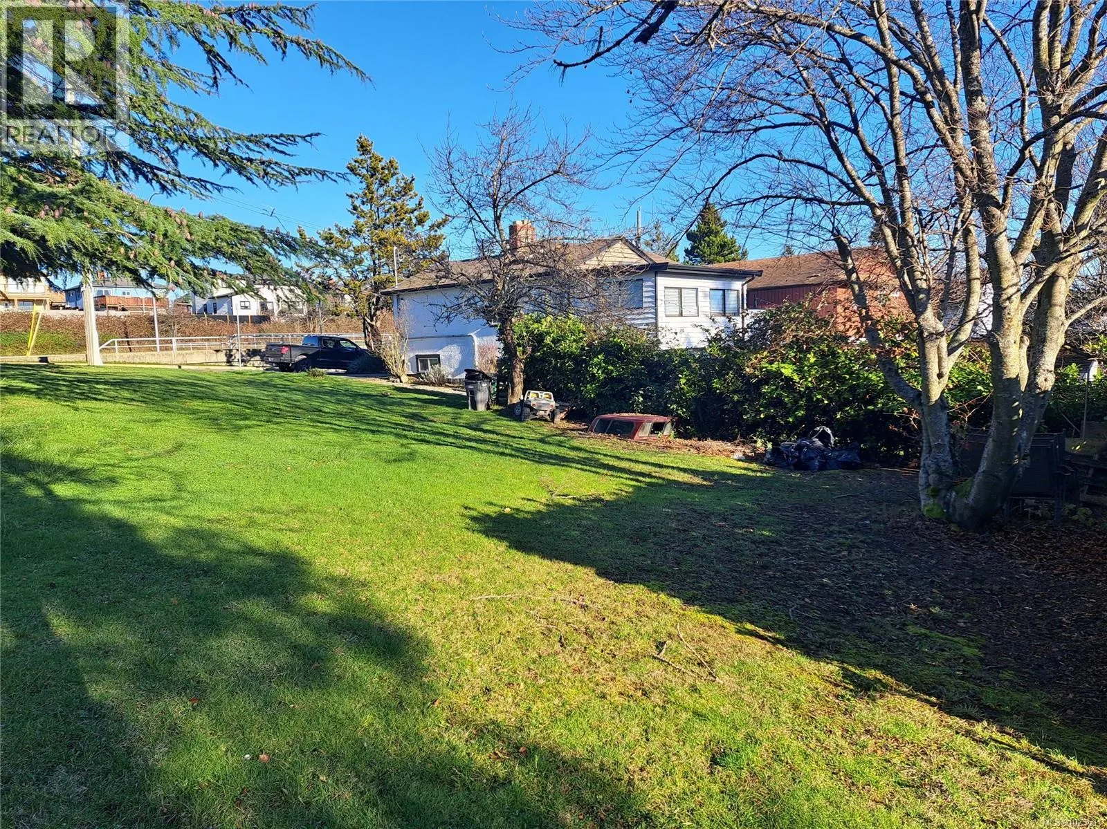 275 Battleford Ave
