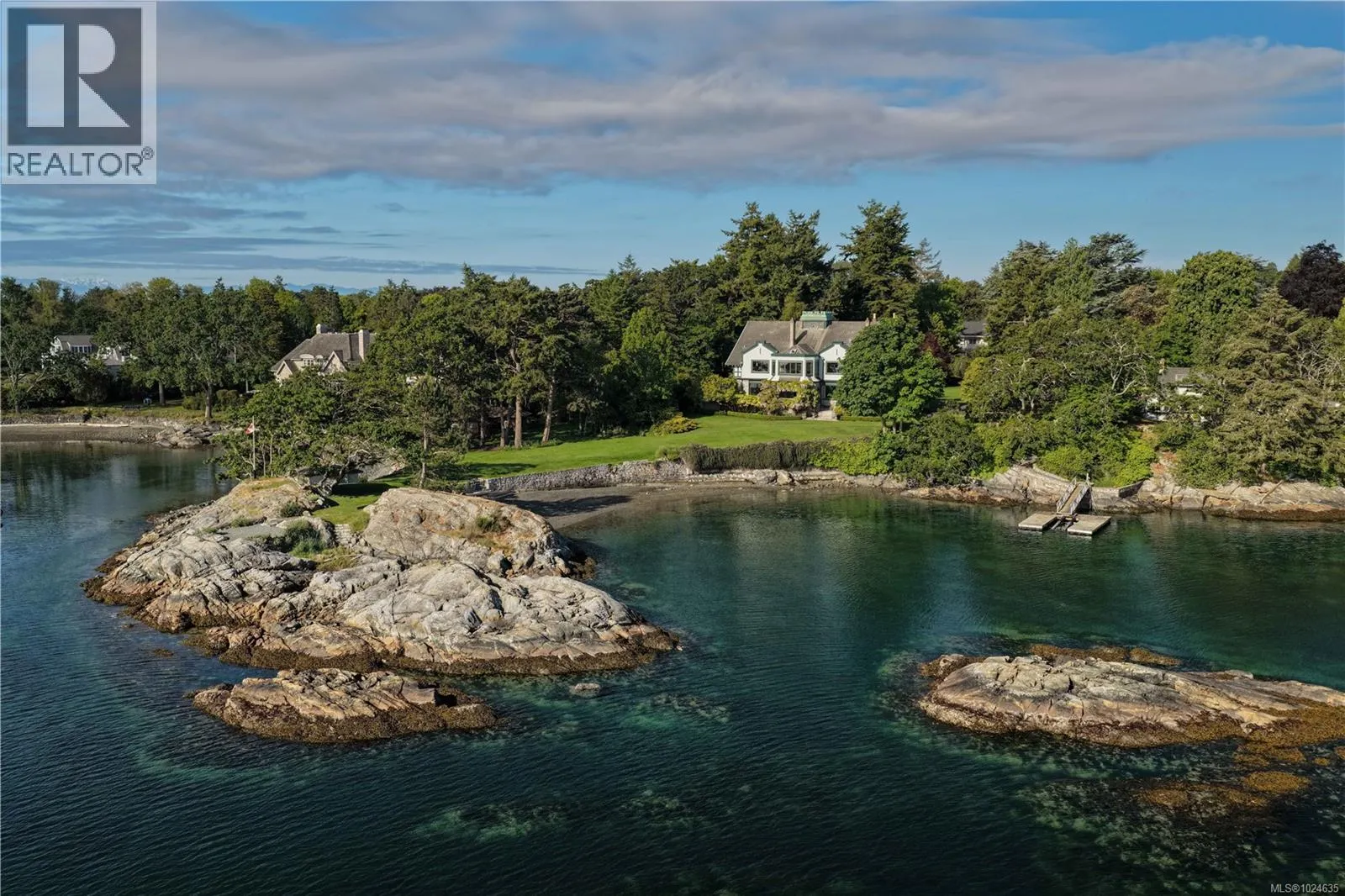 3175 Beach Dr