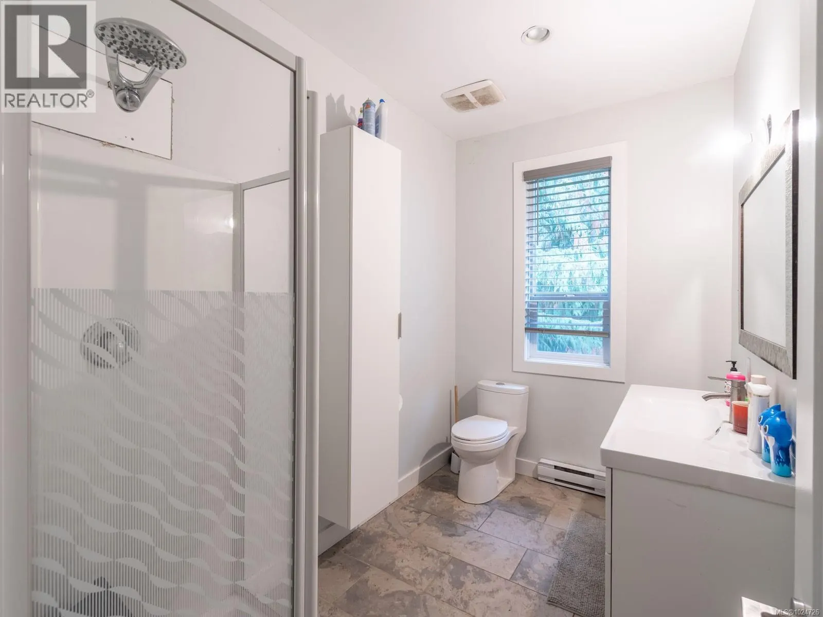 2116 Alberni Hwy