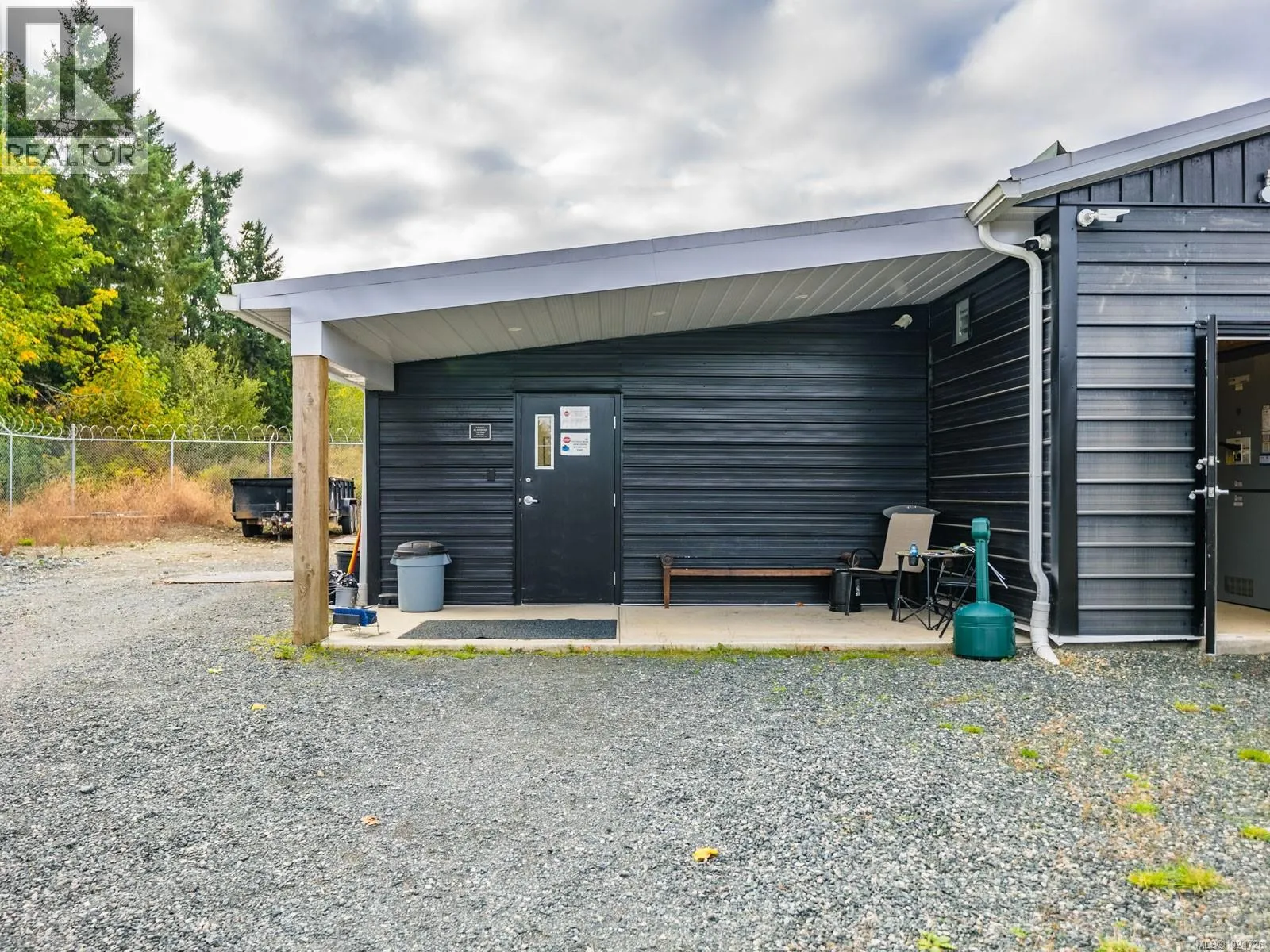 2116 Alberni Hwy