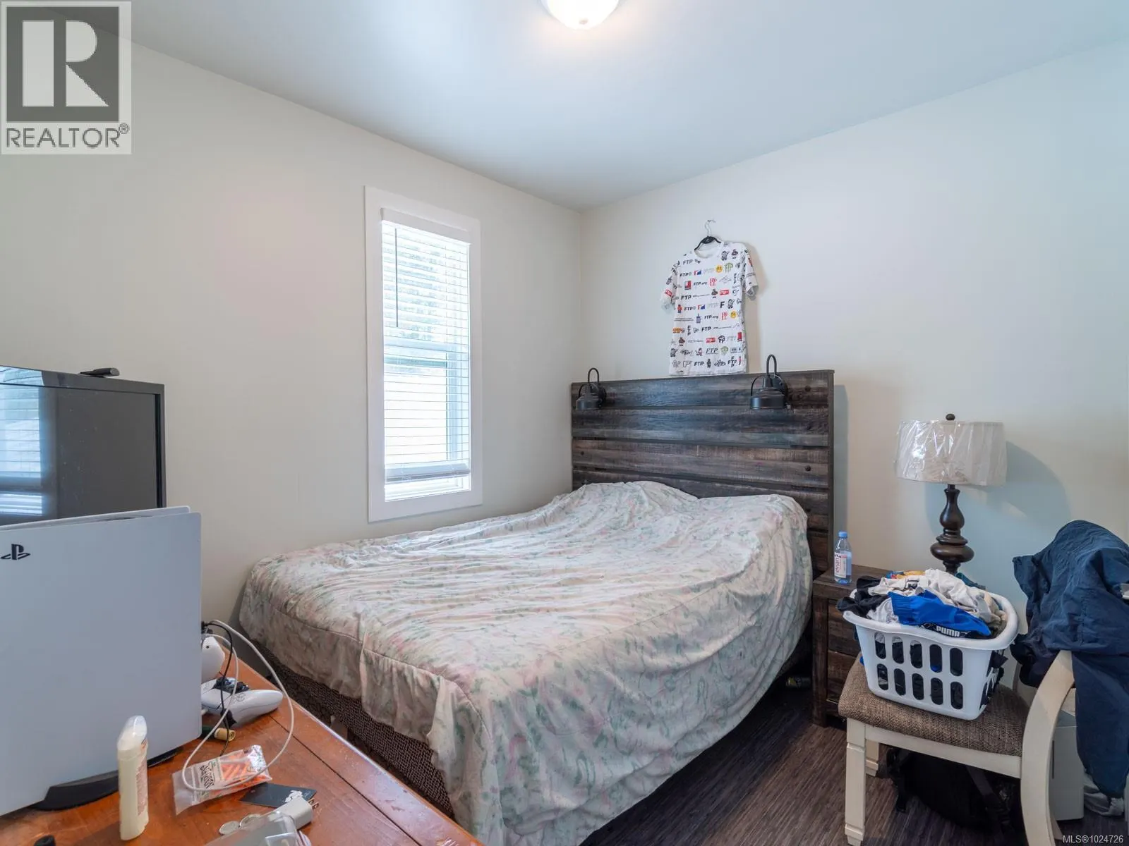 2116 Alberni Hwy