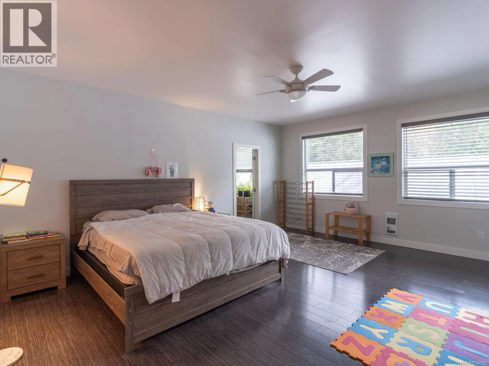 2116 Alberni Hwy