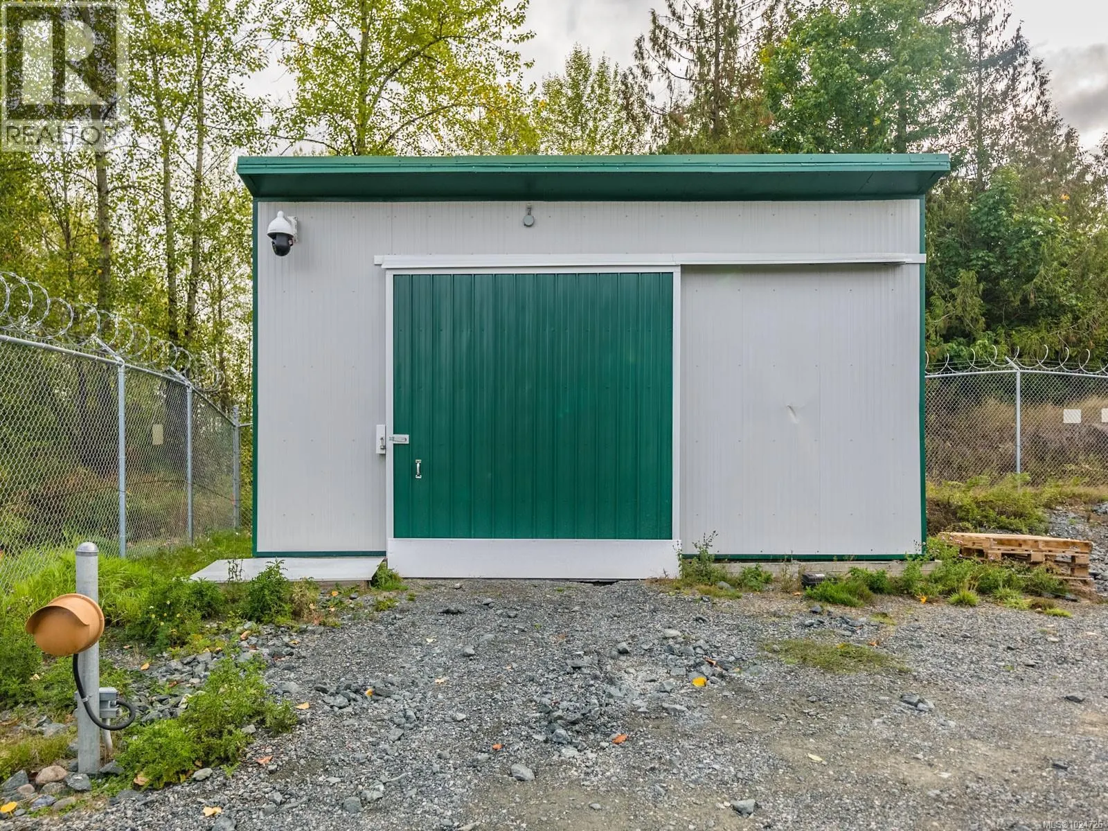 2116 Alberni Hwy