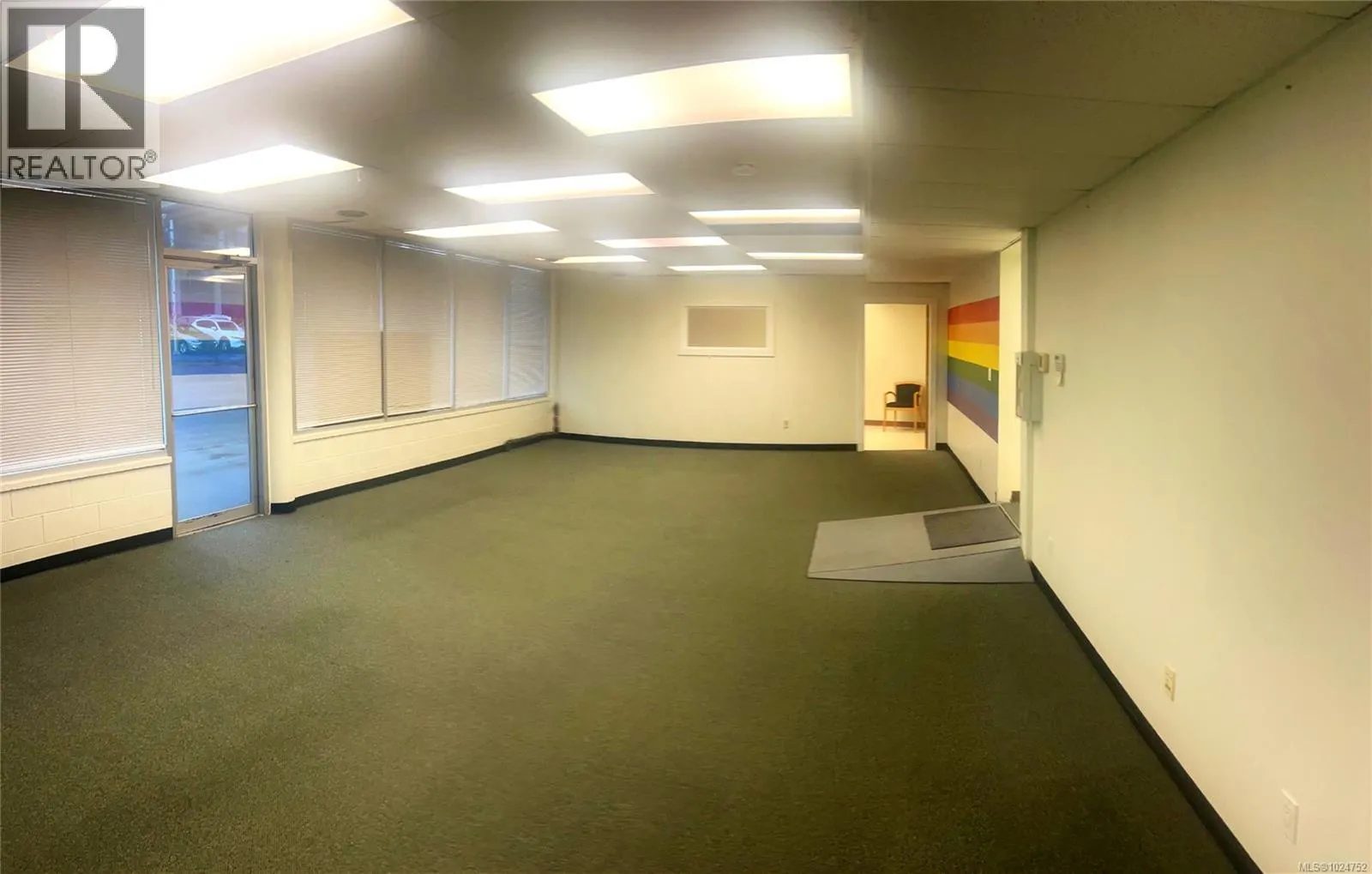 300 Terminal Ave S