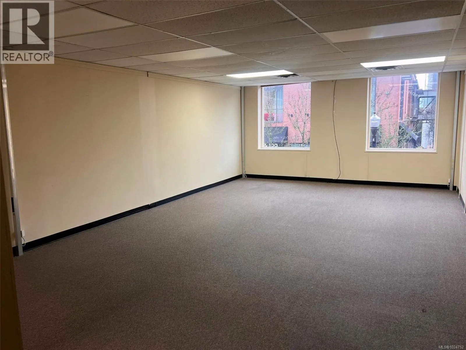 300 Terminal Ave S
