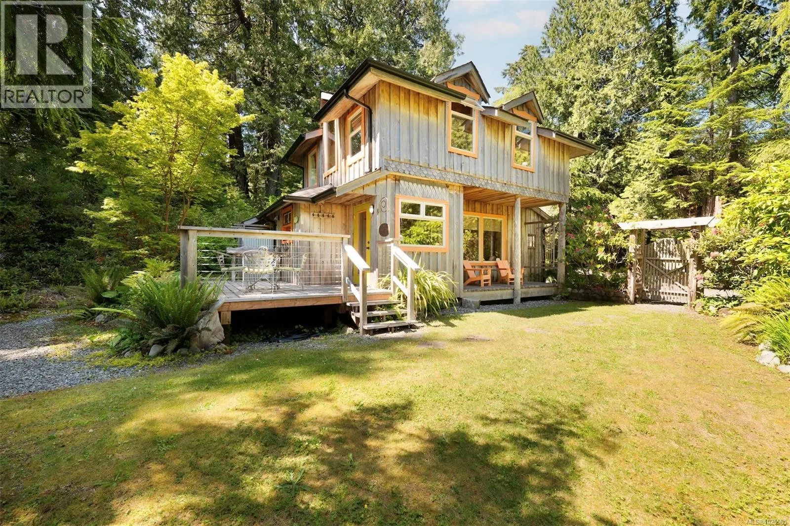 1076 Pacific Rim Hwy