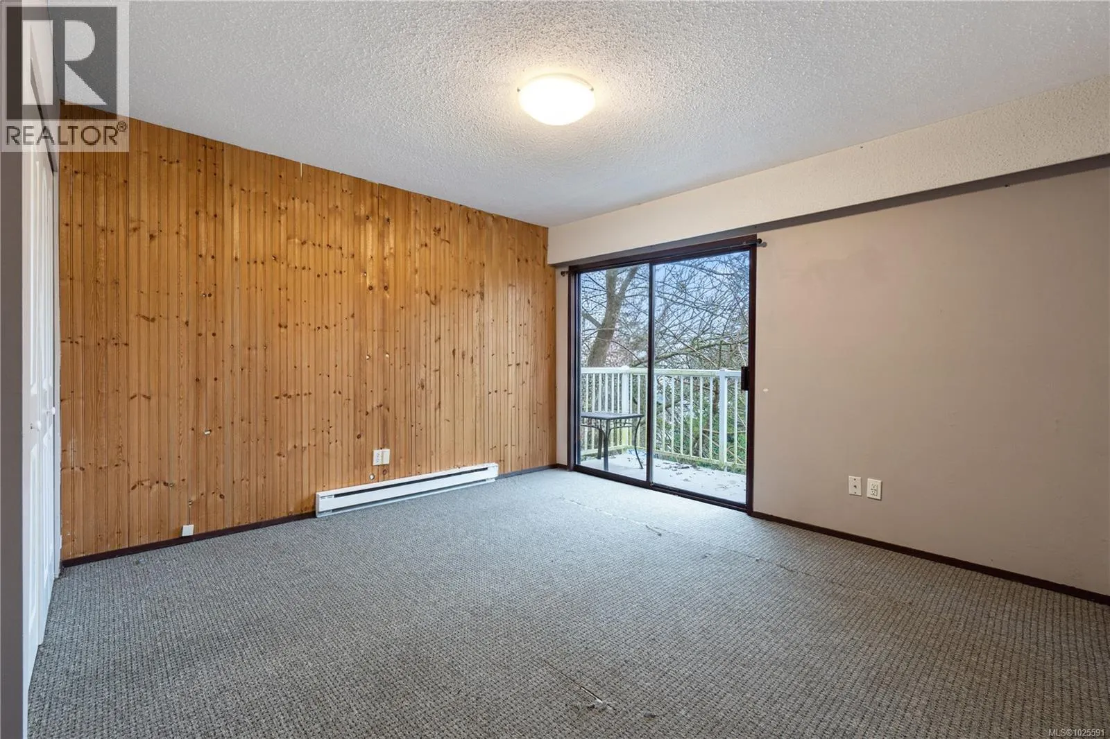 834 Holly Hill Rd