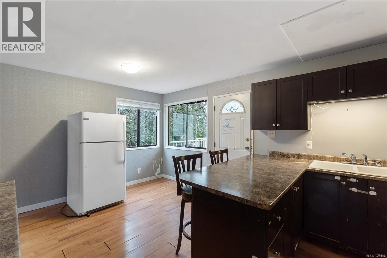 834 Holly Hill Rd