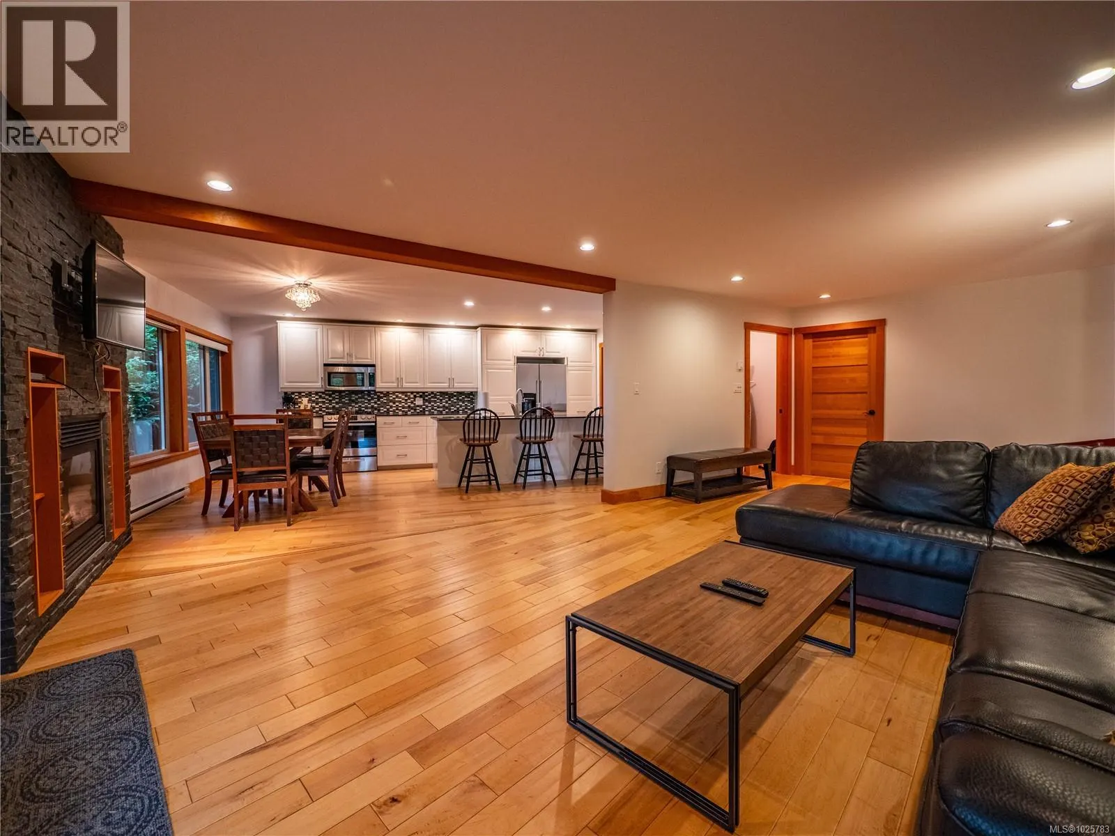 330 Reef point Rd