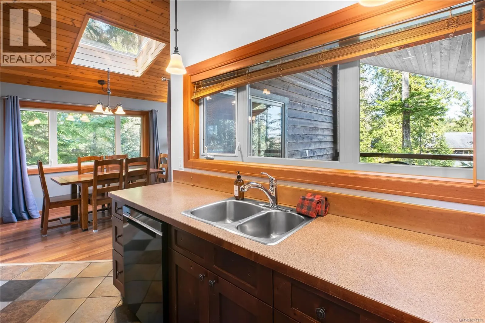 330 Reef point Rd