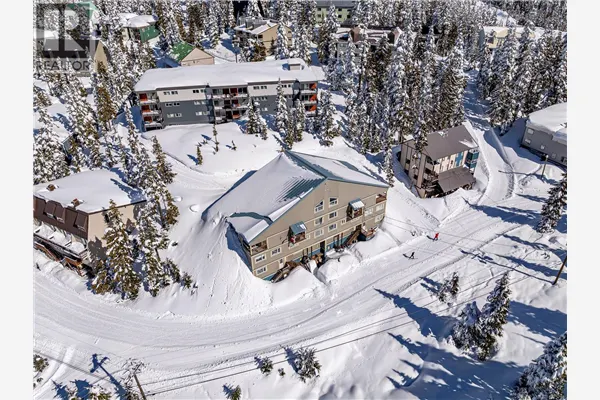 D 828 Washington Way