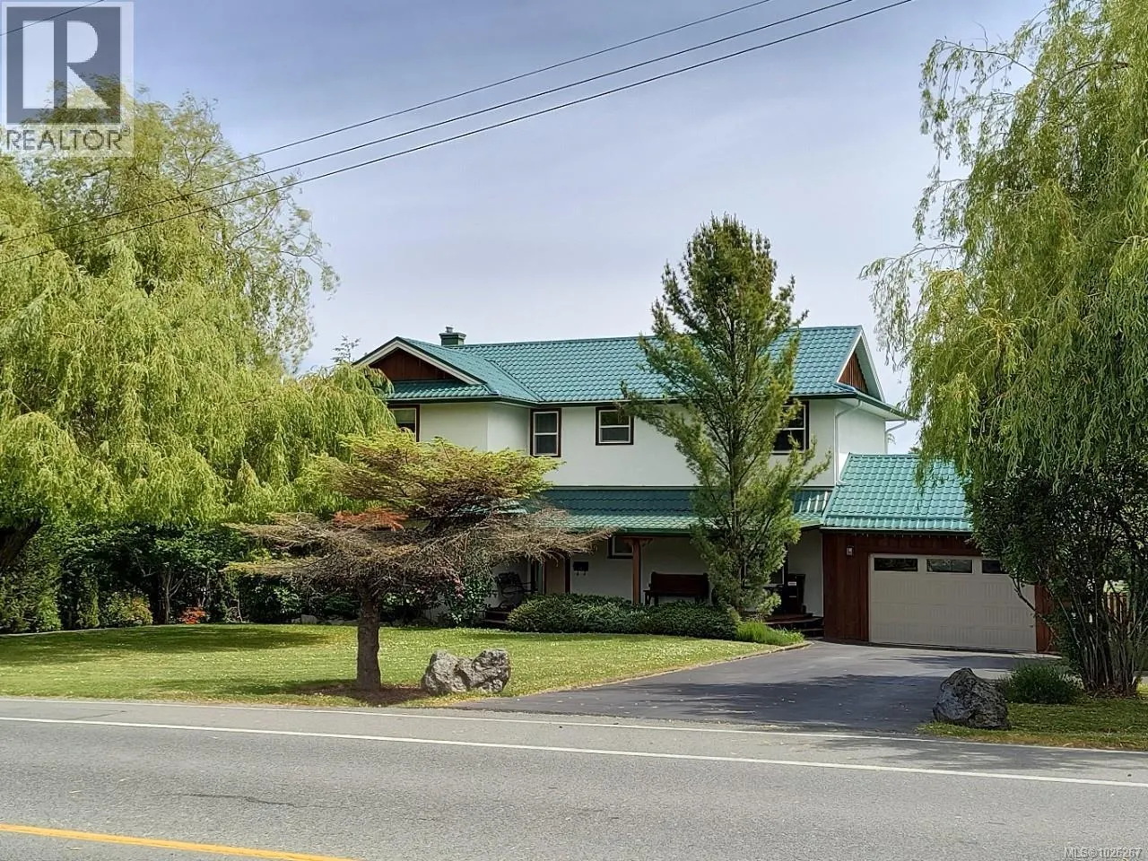 9159 East Saanich Rd