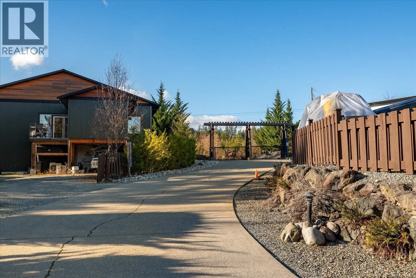 12 10750 Central Lake Rd