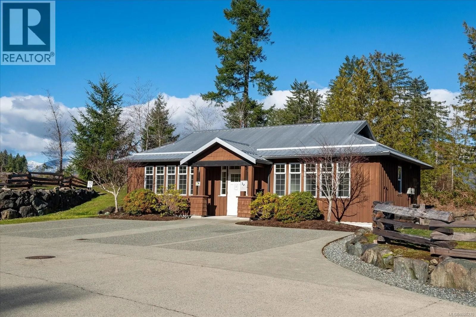 12 10750 Central Lake Rd
