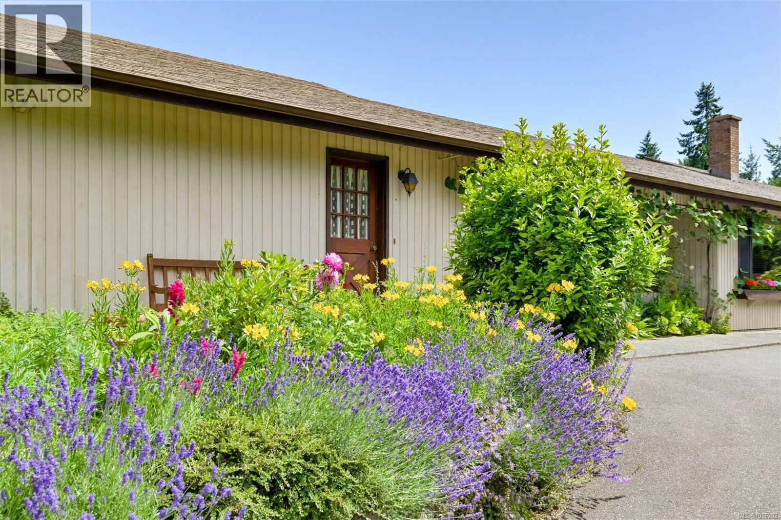 5489 Forest Hill Rd