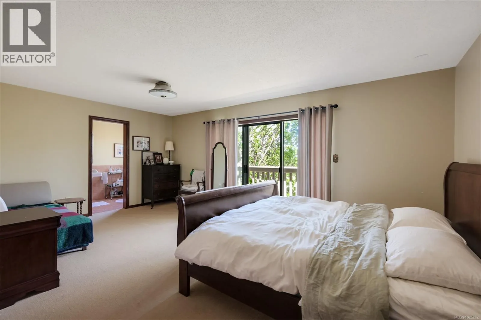 5489 Forest Hill Rd