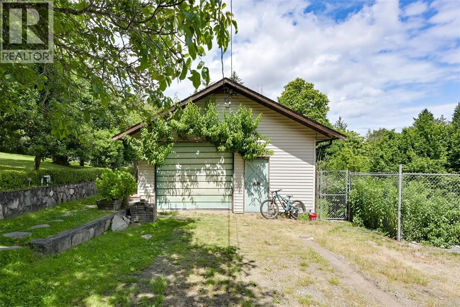 5489 Forest Hill Rd