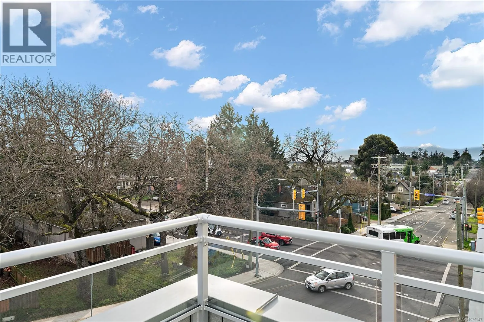 307 1102 Esquimalt Rd