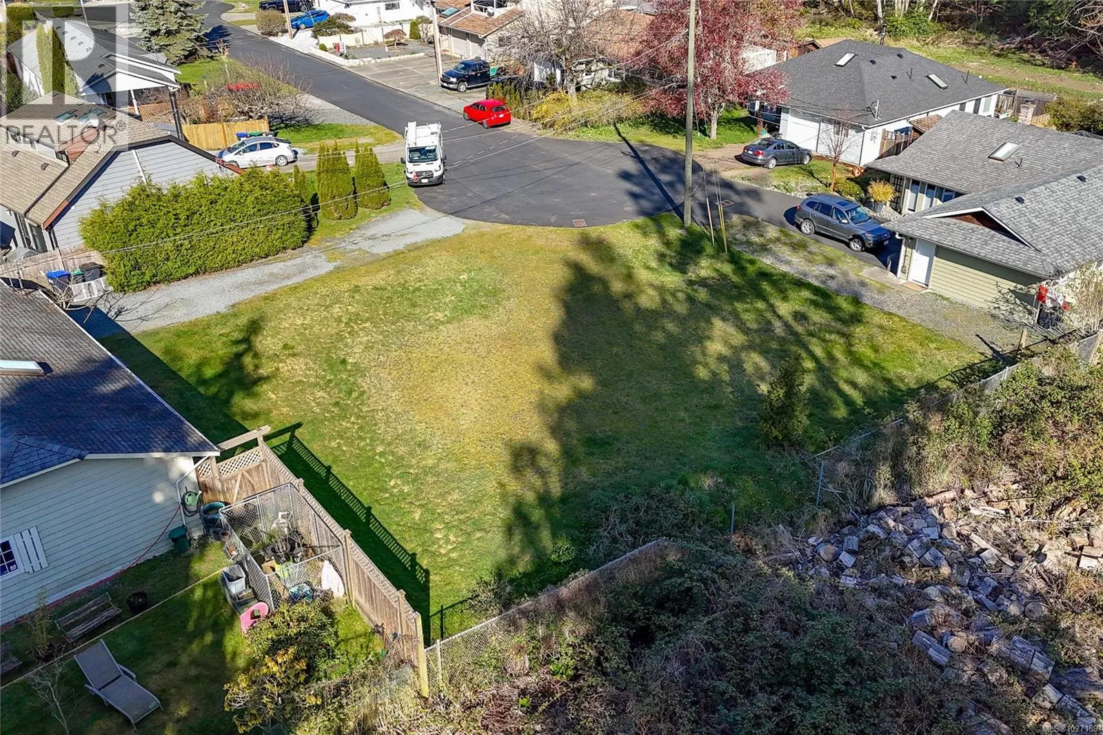 24 493 PIONEER Cres