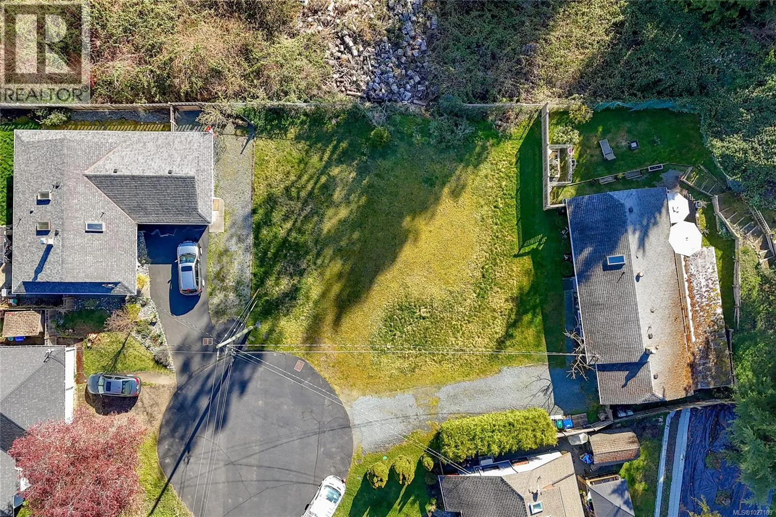 24 493 PIONEER Cres