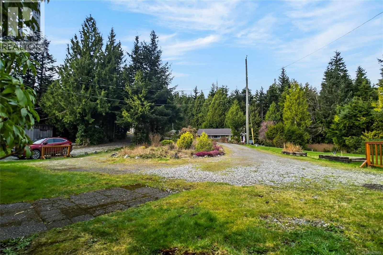 212 Albion Cres