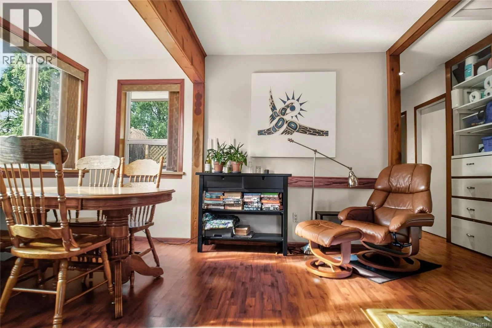 212 Albion Cres