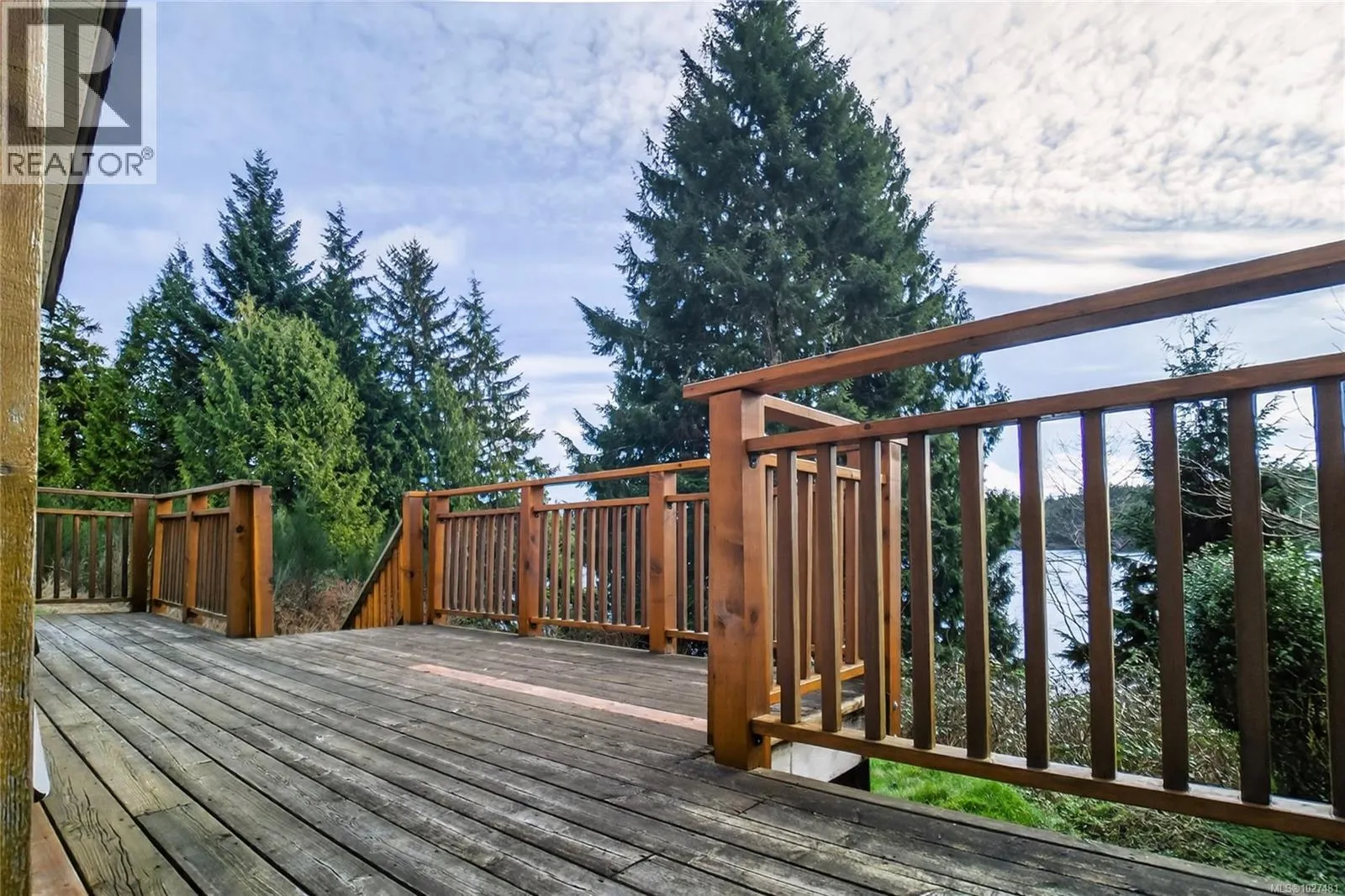 212 Albion Cres