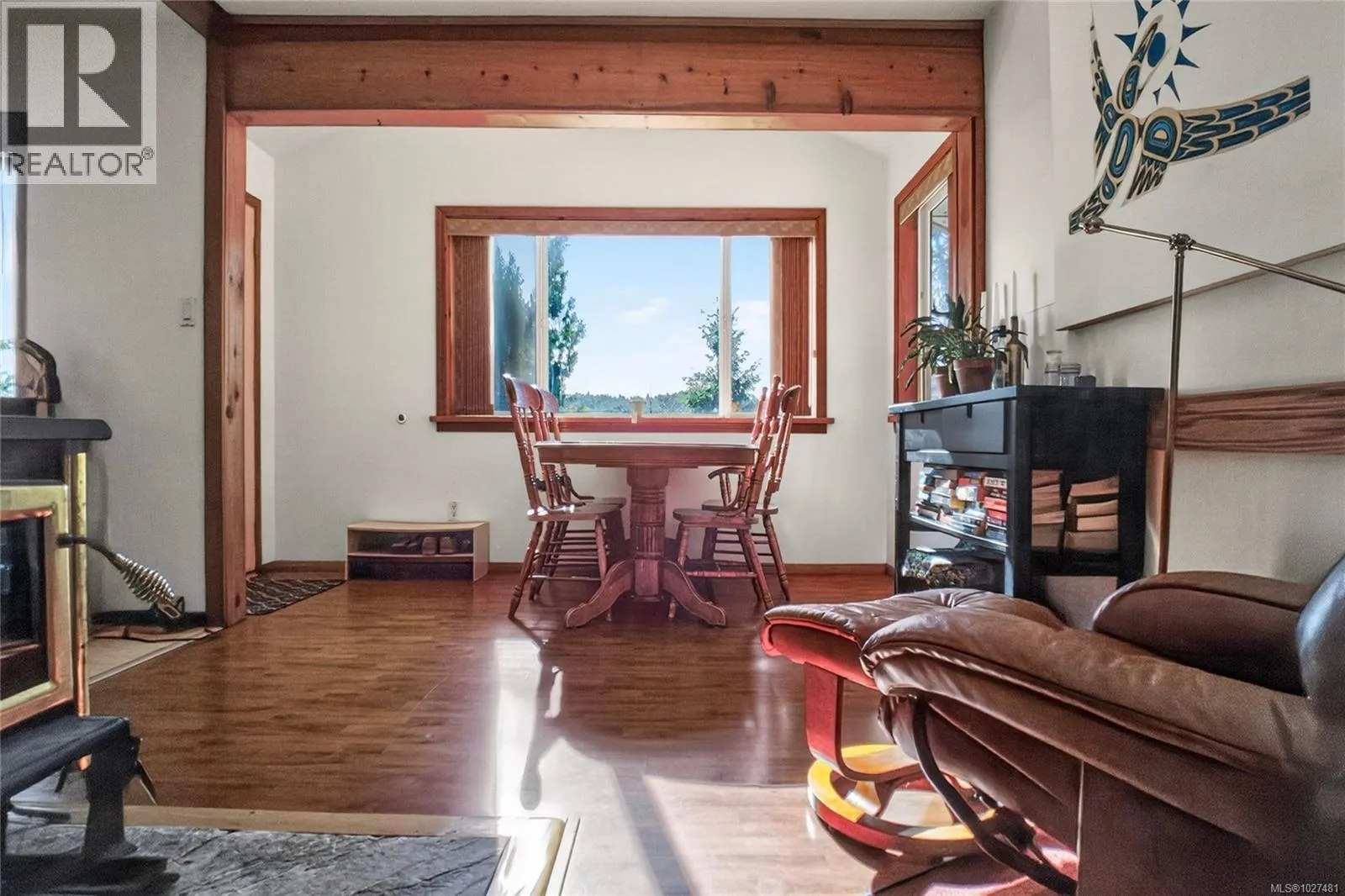 212 Albion Cres